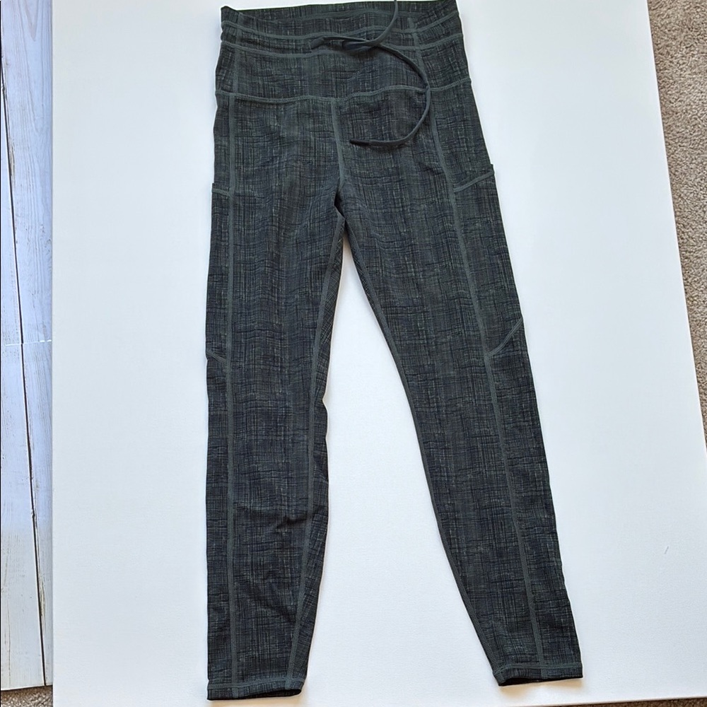 ZYIA Black Jeggings High Waist Stretchy Fit size 4